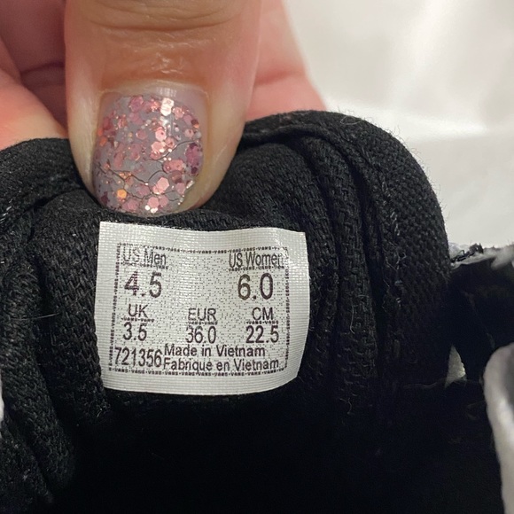 NEW VANS Old Skool/School Galaxy Stars Blue & Black size 6W 4.5M 🌌💫 - Picture 5 of 9